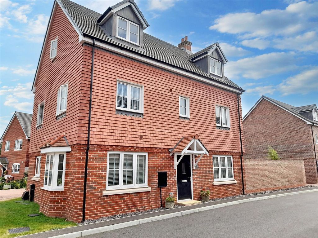 Property photo 1 of 16 Exterior 2 New.Jpg