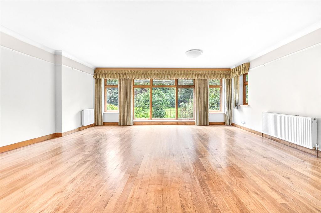 Property photo 1 of 59