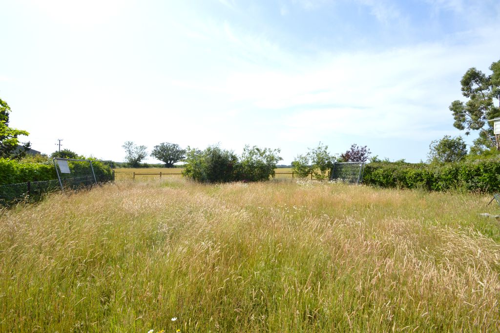 Property photo 3 of 5