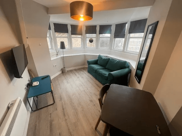 Property photo 1 of 6 1 Bed Flat To Rent The Tralee, 76-78 St Michaels Road, Bournemouth Bh2