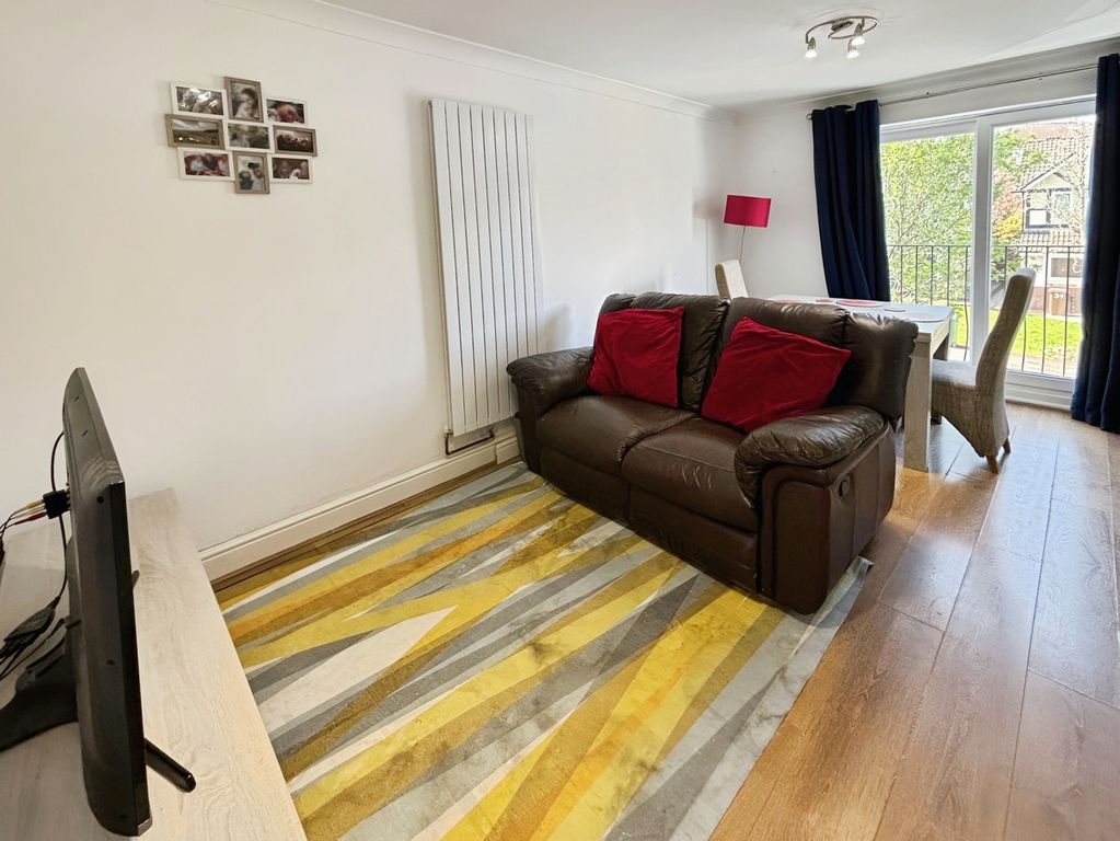 Property photo 2 of 9