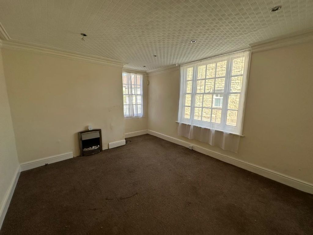 Property photo 3 of 10 Image 3