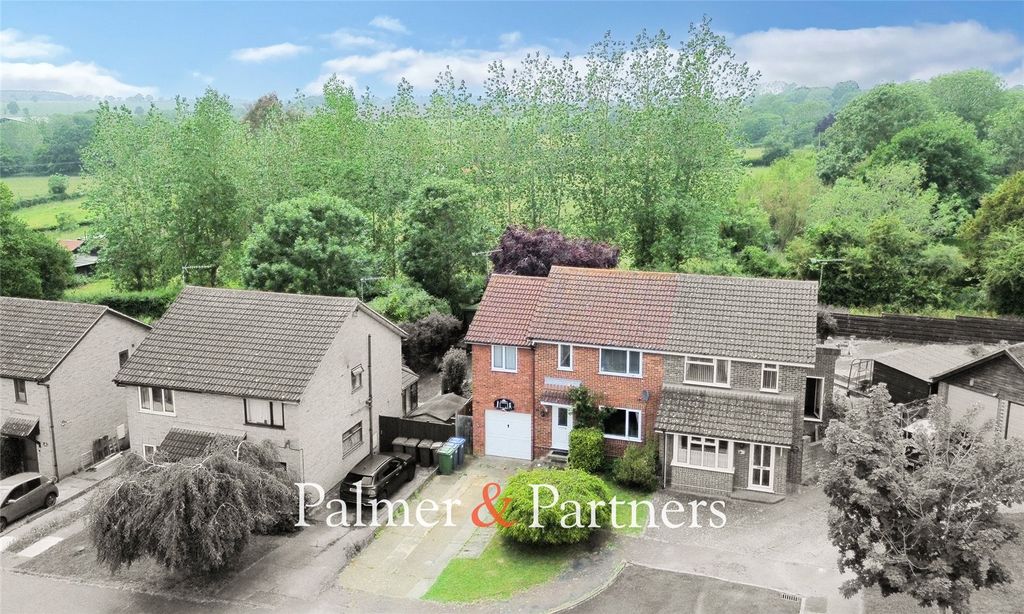 Property photo 1 of 17 Picture No. 02