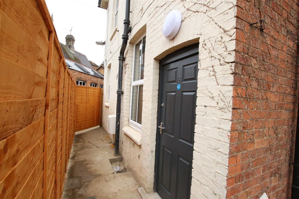 Property photo 2 of 7 Img_0880.Jpg