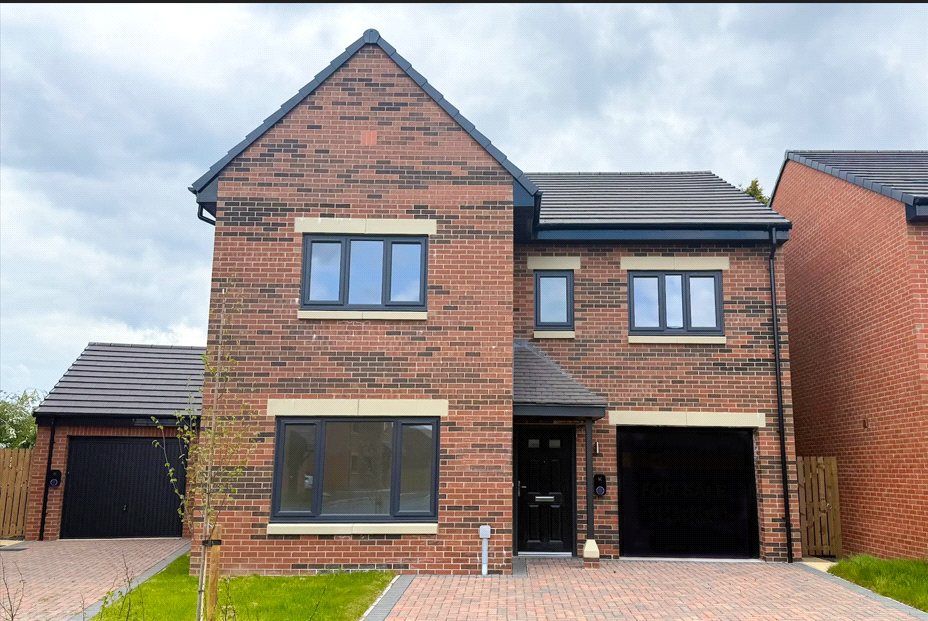 Property photo 1 of 15 Frontal