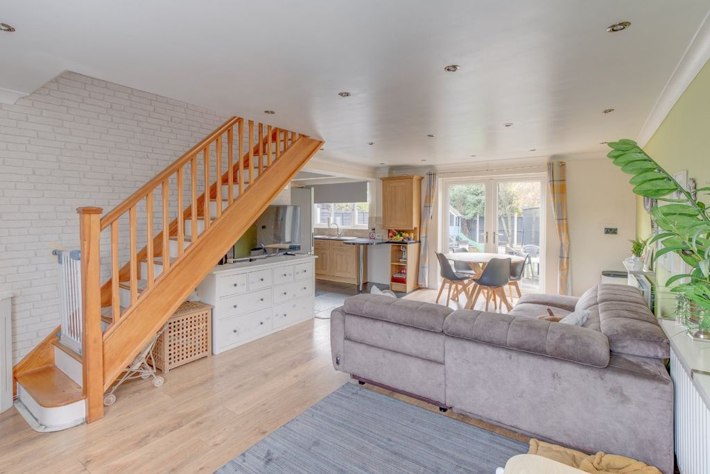 Property photo 3 of 13 Picture No. 14