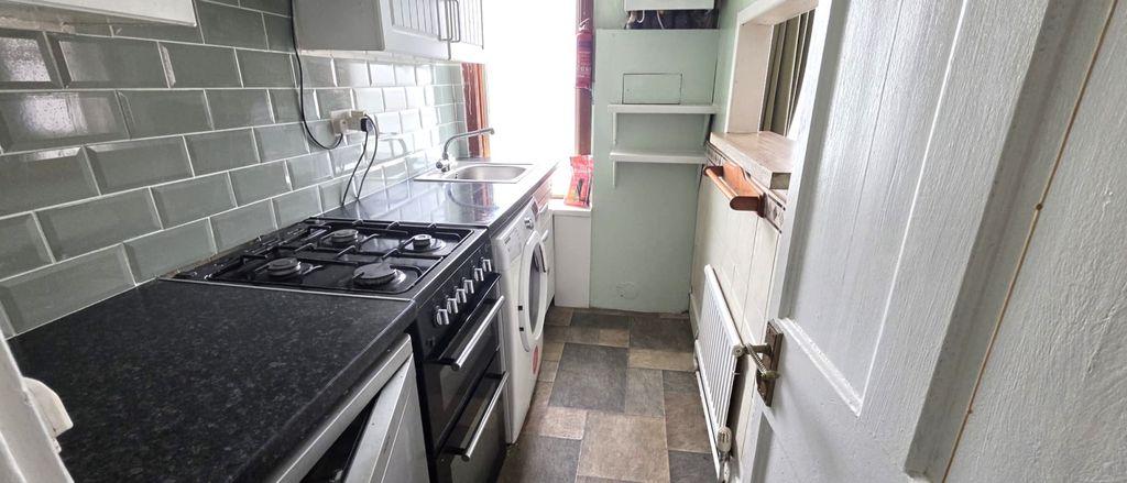 Property photo 1 of 5 Two Bedroom First Floor Flat