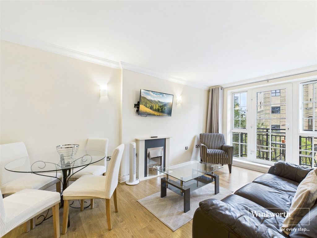 Property photo 2 of 11 Picture No. 40