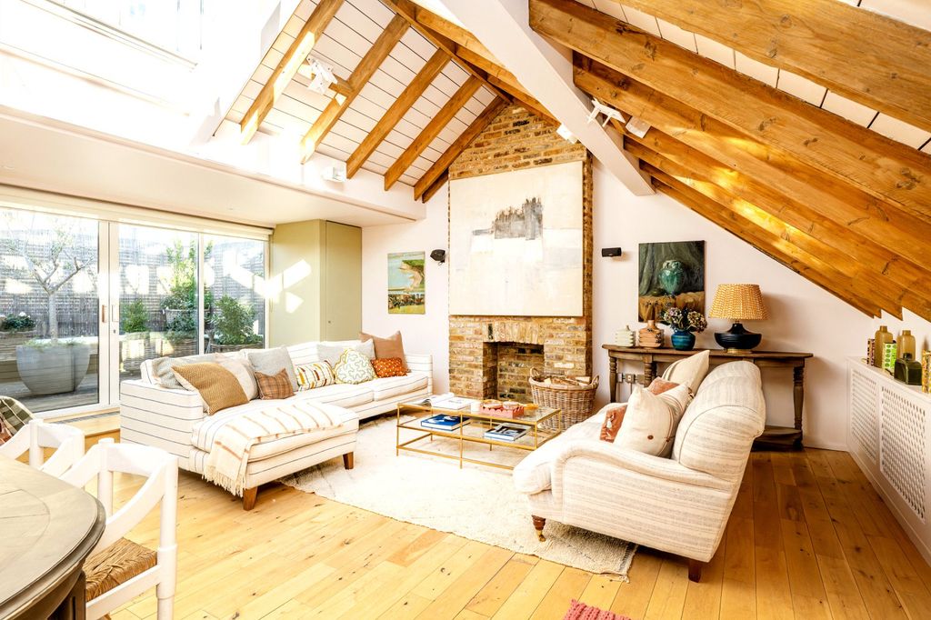 Property photo 1 of 29 Picture No. 14