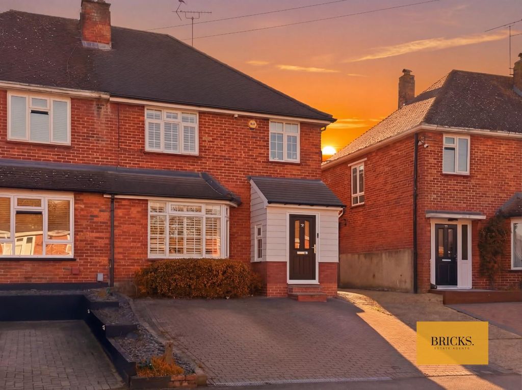 Property photo 1 of 27