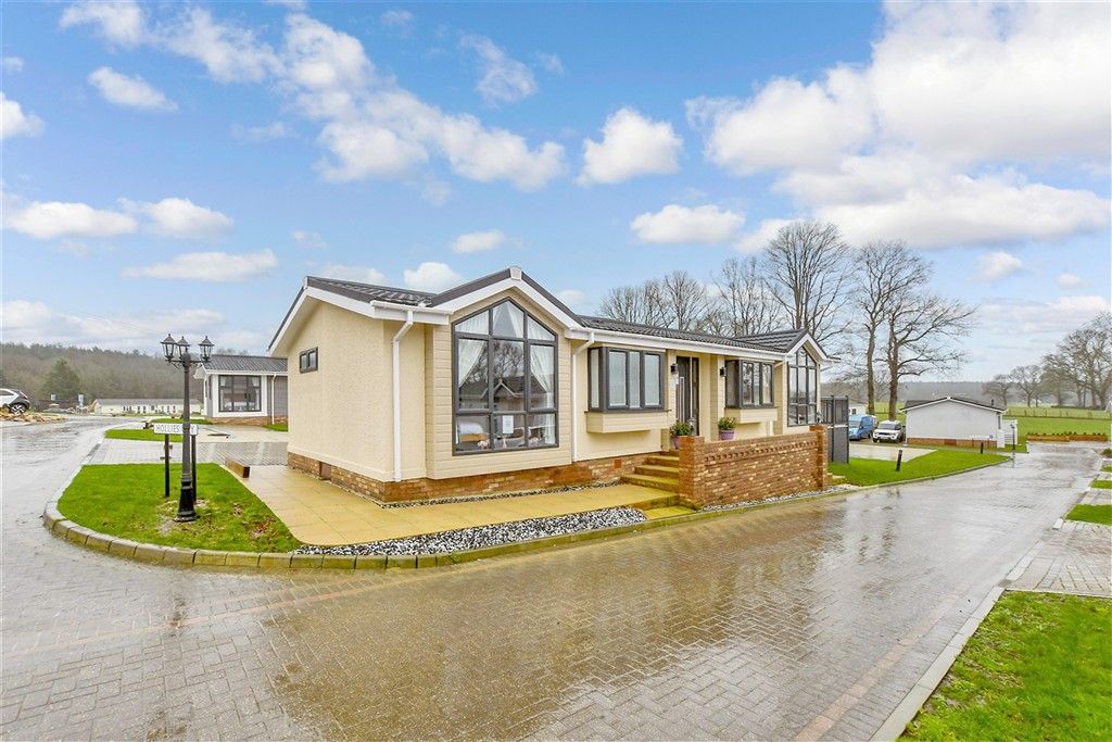 Property photo 2 of 13 Front