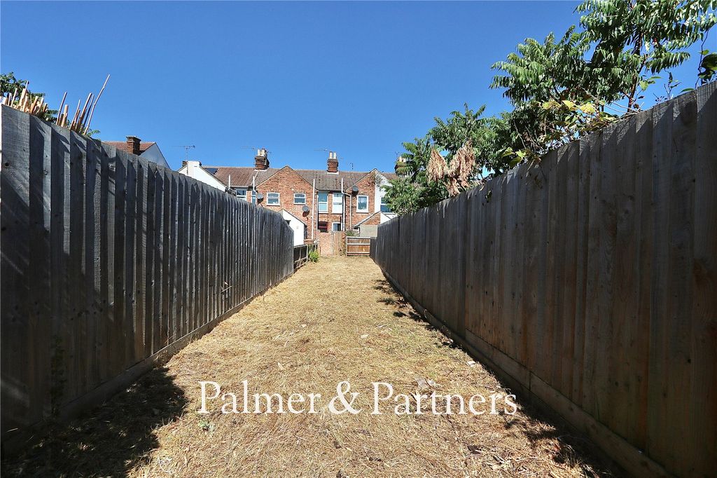 Property photo 2 of 18 Picture No. 06