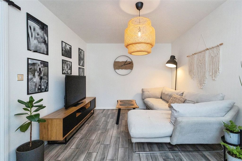 Property photo 2 of 20 Picture No. 26