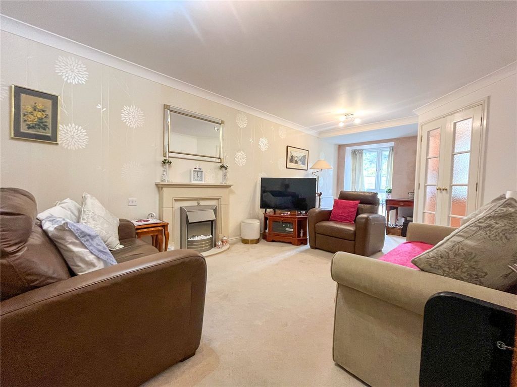 Property photo 2 of 14 Lounge Diner