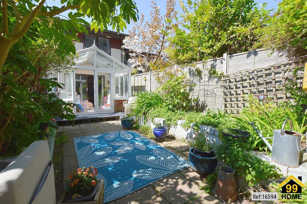 Property photo 2 of 13 Photo 1