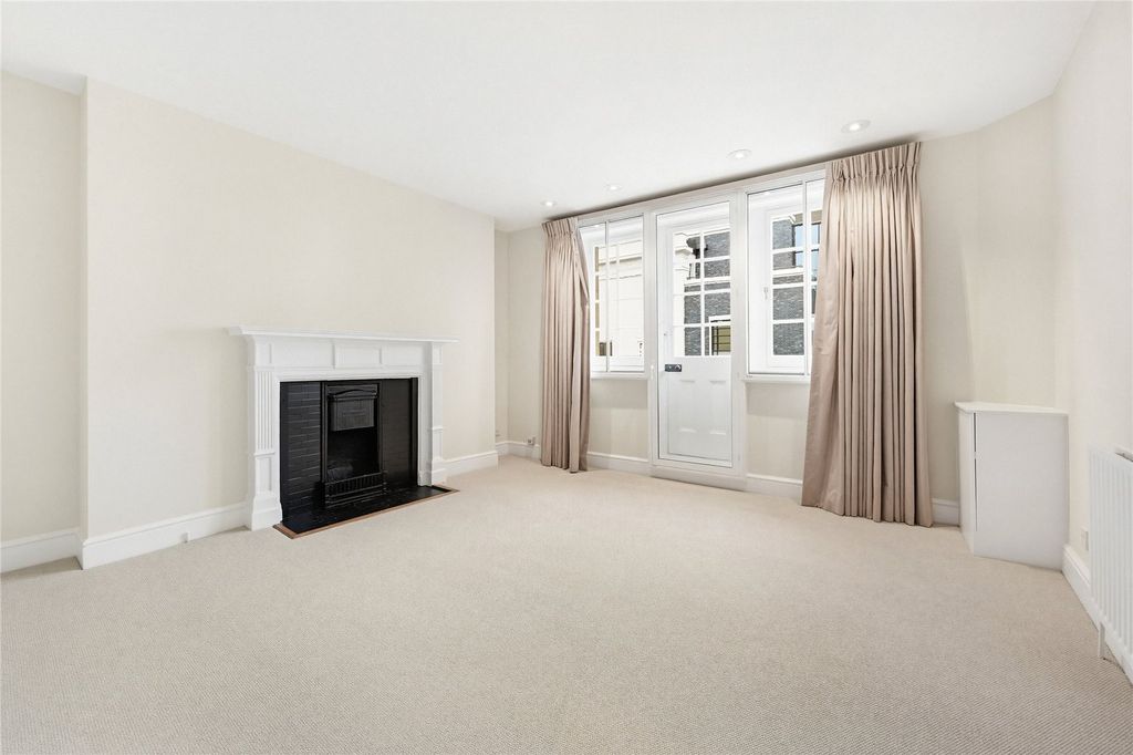 Property photo 1 of 10 Reception Room