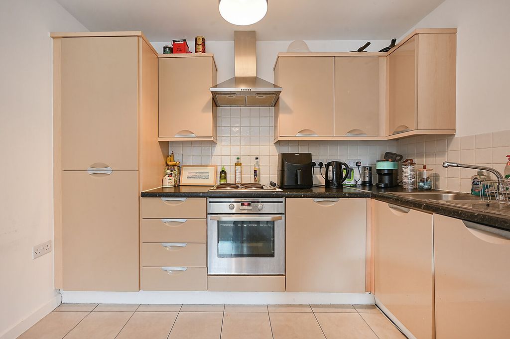 Property photo 2 of 6