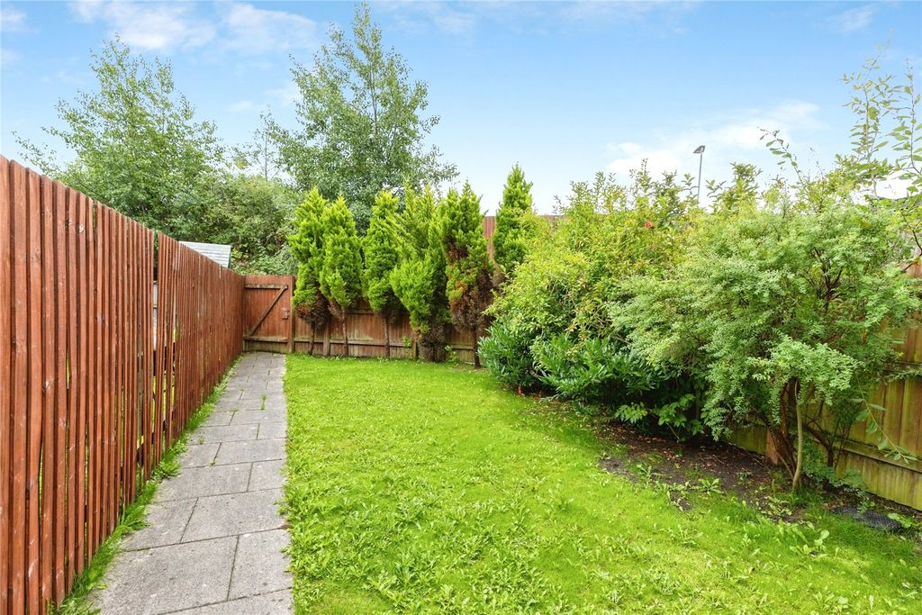 Property photo 2 of 23 Picture No. 05
