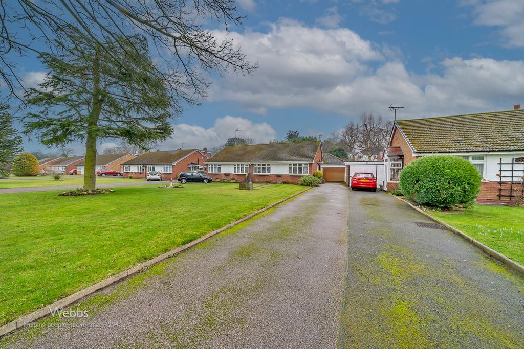 Property photo 1 of 27 Â© Webbs Estate Agents Â© (91 Of 125).Jpg
