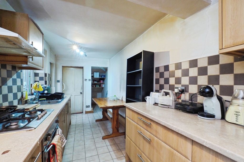 Property photo 2 of 20 Pbox-Img.Jpg