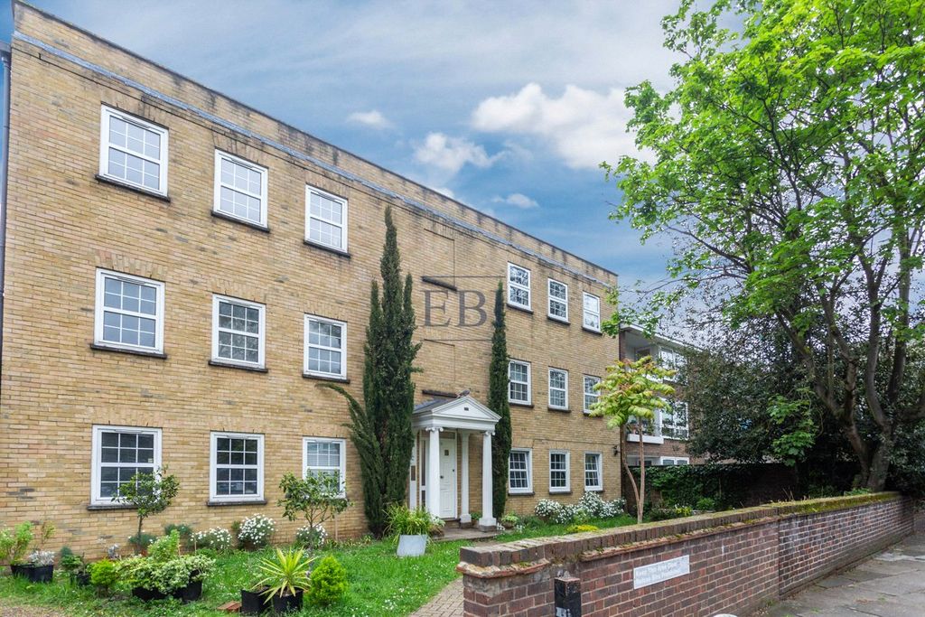 Property photo 2 of 13 Picture No. 01
