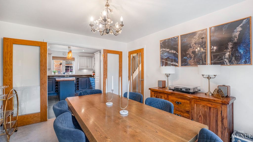 Property photo 3 of 31 4911477