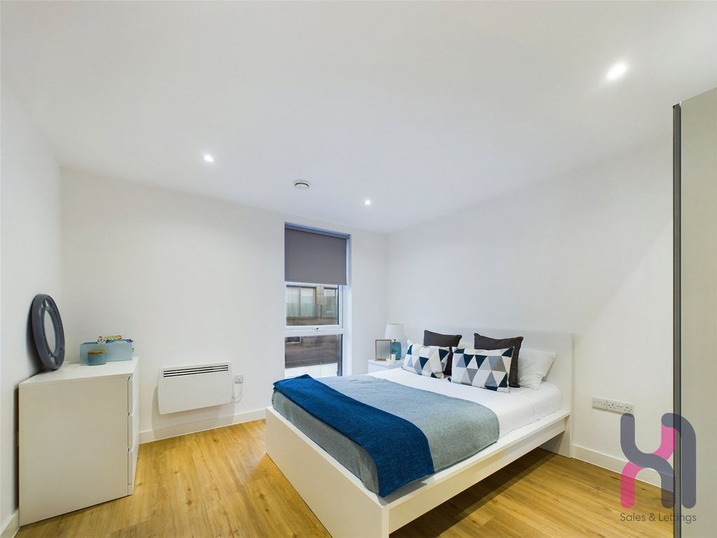 Property photo 2 of 13 Picture No. 10