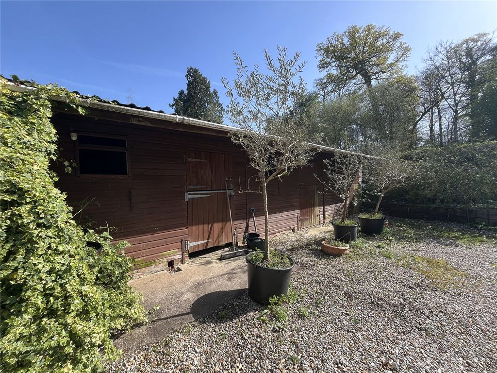 Property photo 3 of 31 Picture No. 03