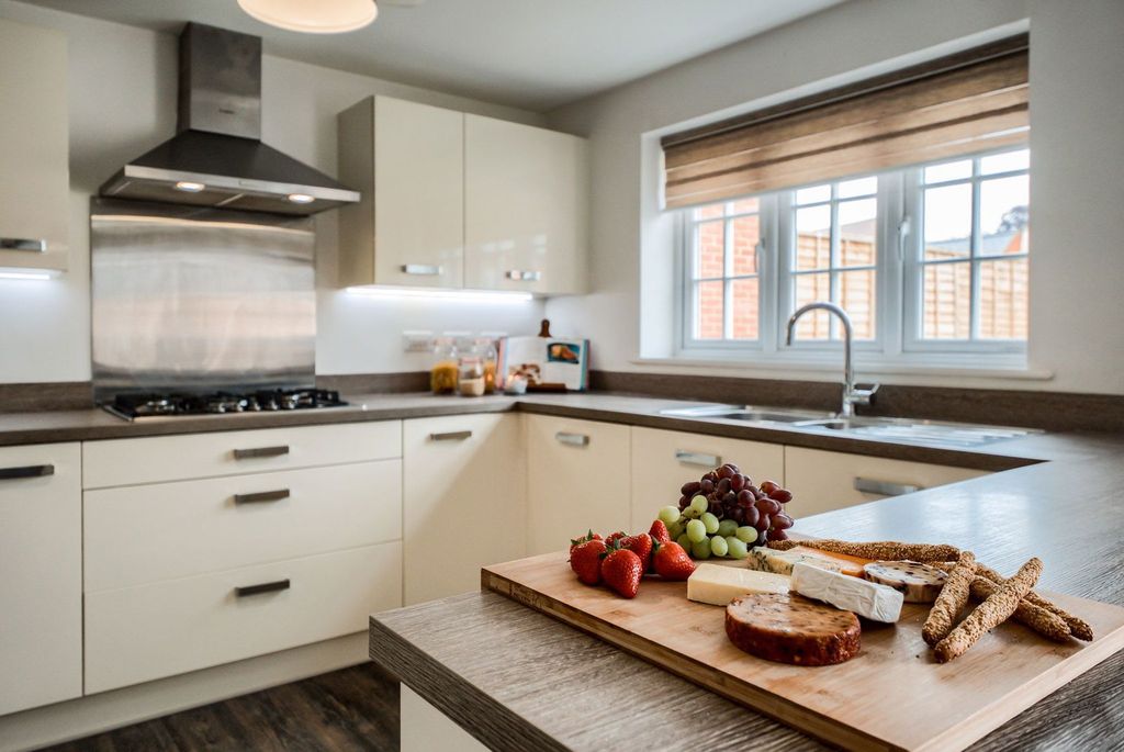 Property photo 3 of 20