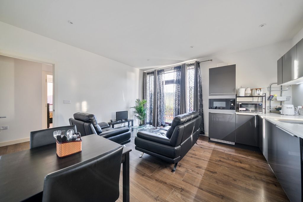 Property photo 1 of 13 Kitchen/Sitting Room