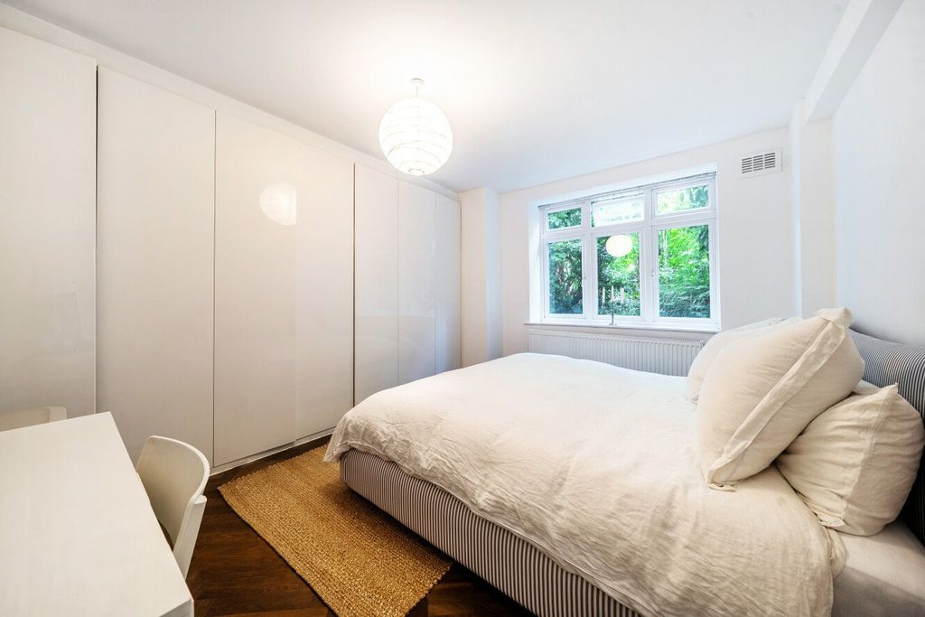 Property photo 3 of 16 Picture No. 21