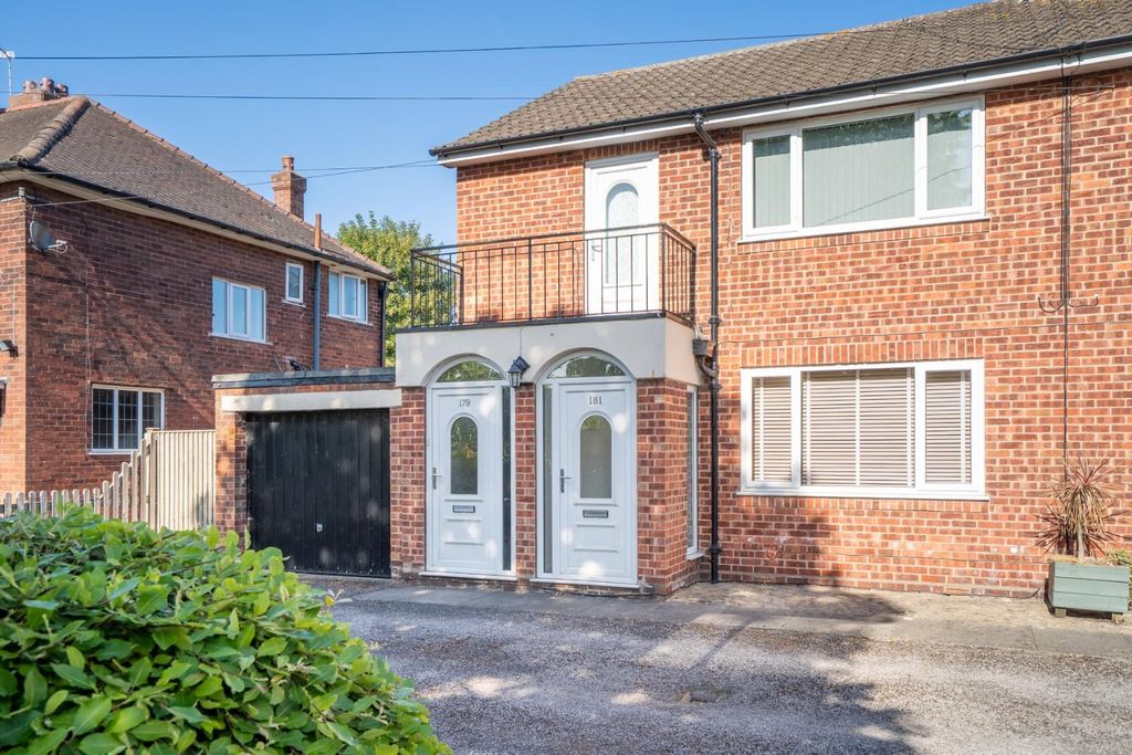 Property photo 1 of 10 Exterior