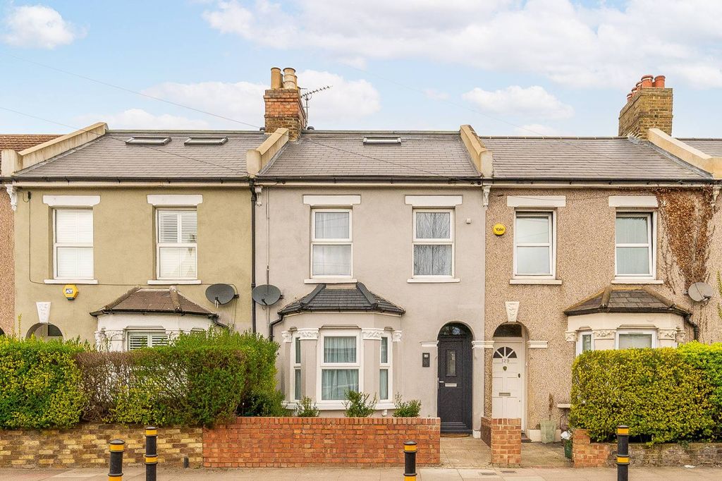 Property photo 2 of 15