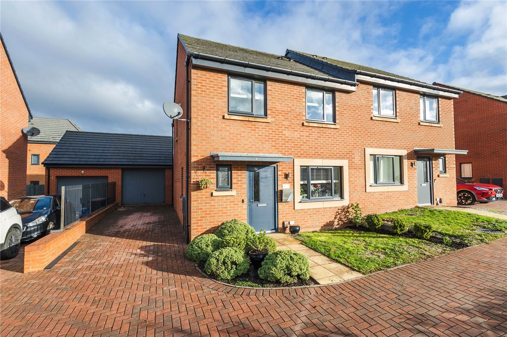Property photo 1 of 38 Picture No. 37
