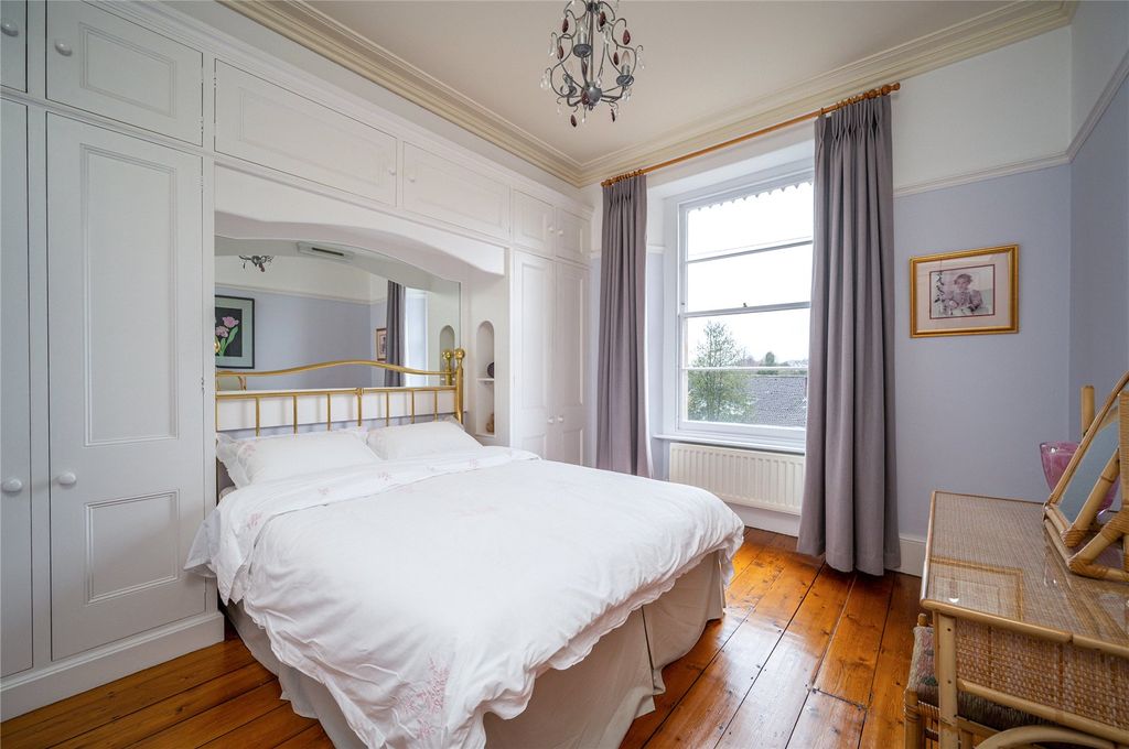 Additional image 13 of 5 bed semi-detached house for saleJulian Road, Bristol BS9