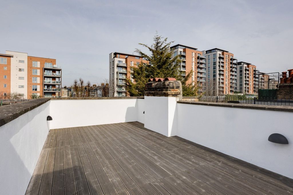 Property photo 2 of 12 Picture No. 02