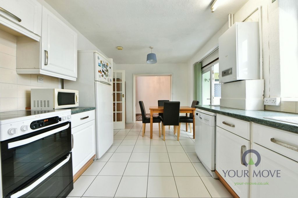 Property photo 3 of 16 Pbox-Img.Jpg