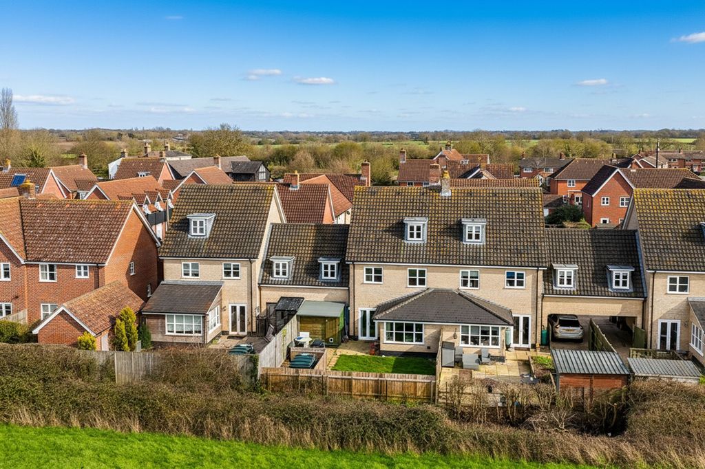 Property photo 1 of 30