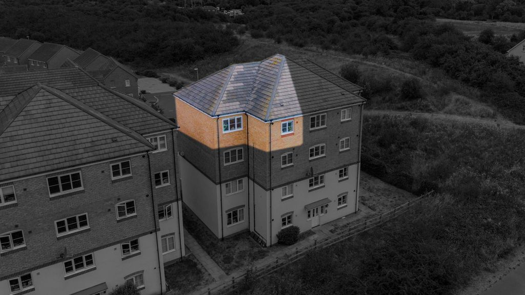 Property photo 1 of 34