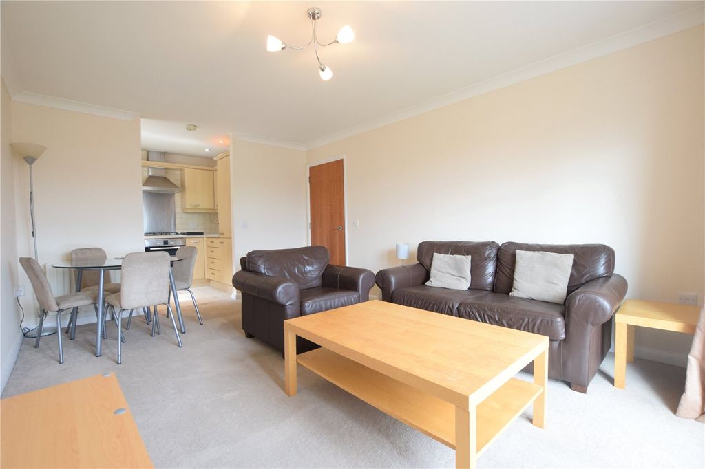 Property photo 2 of 6 Living/Dining Room