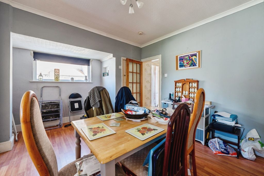 Property photo 3 of 12 Image 2