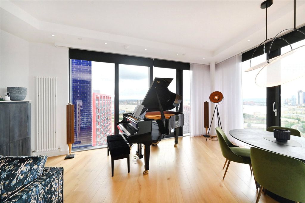 Property photo 1 of 28 Reception Room