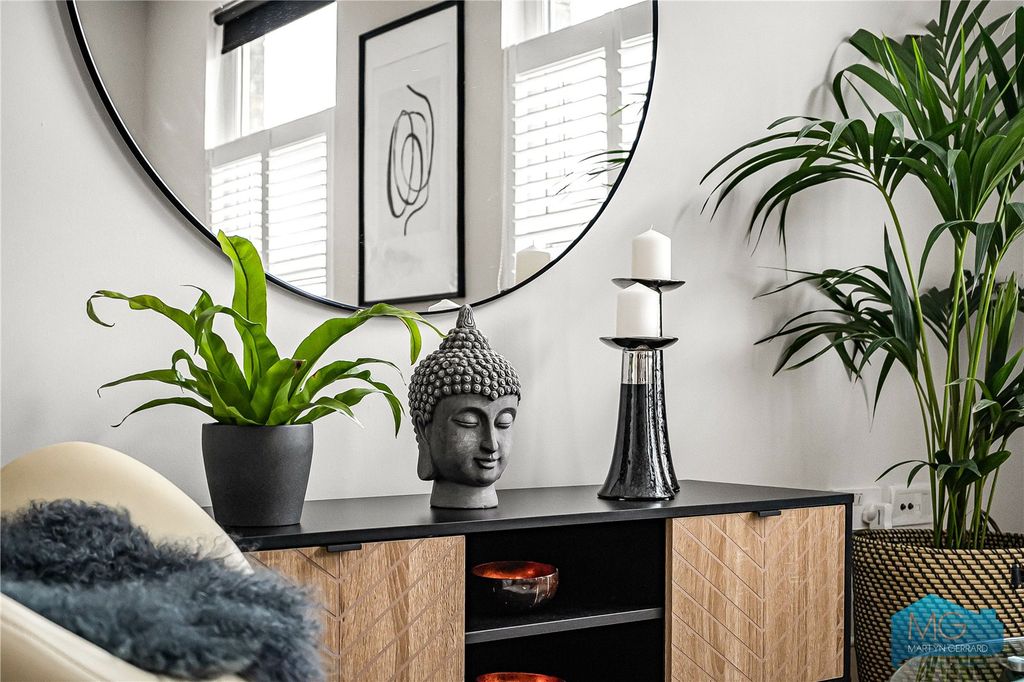 Property photo 1 of 38 Picture No. 52