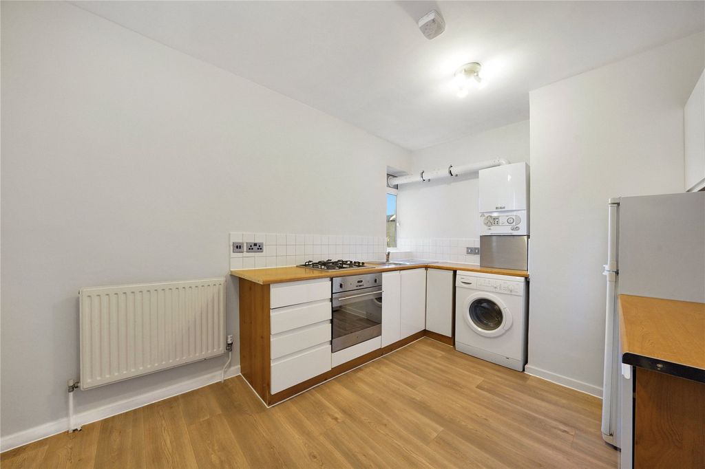 Property photo 2 of 14 Picture No. 34