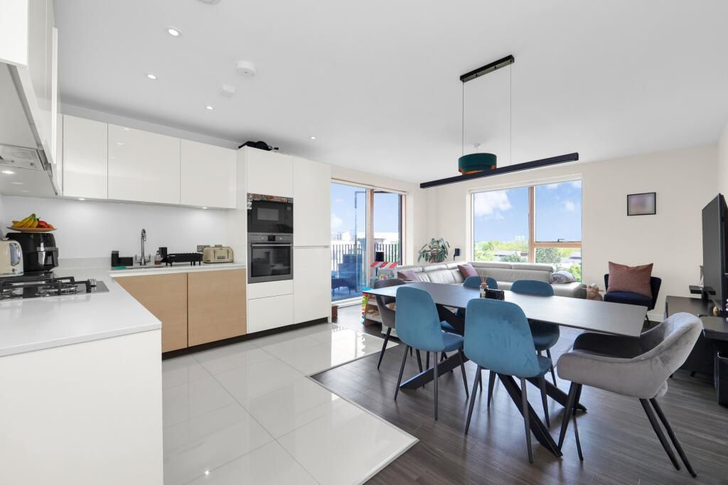 Property photo 1 of 22 Stamford_Now-22.Jpg