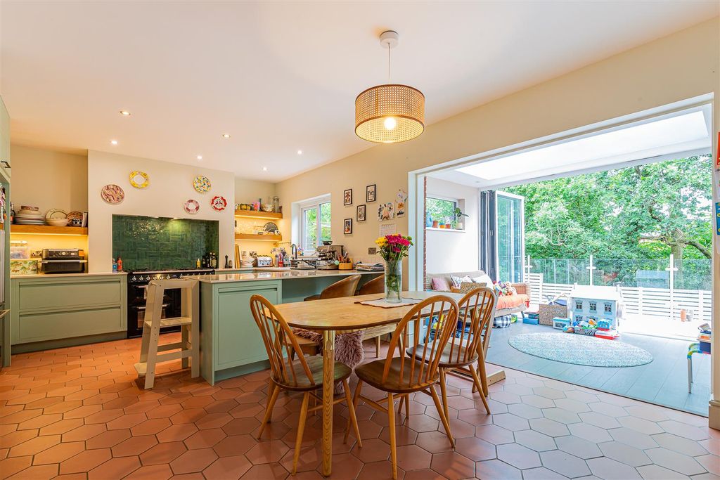 Property photo 3 of 19 Tyn Y Berllan 46-23.Jpg