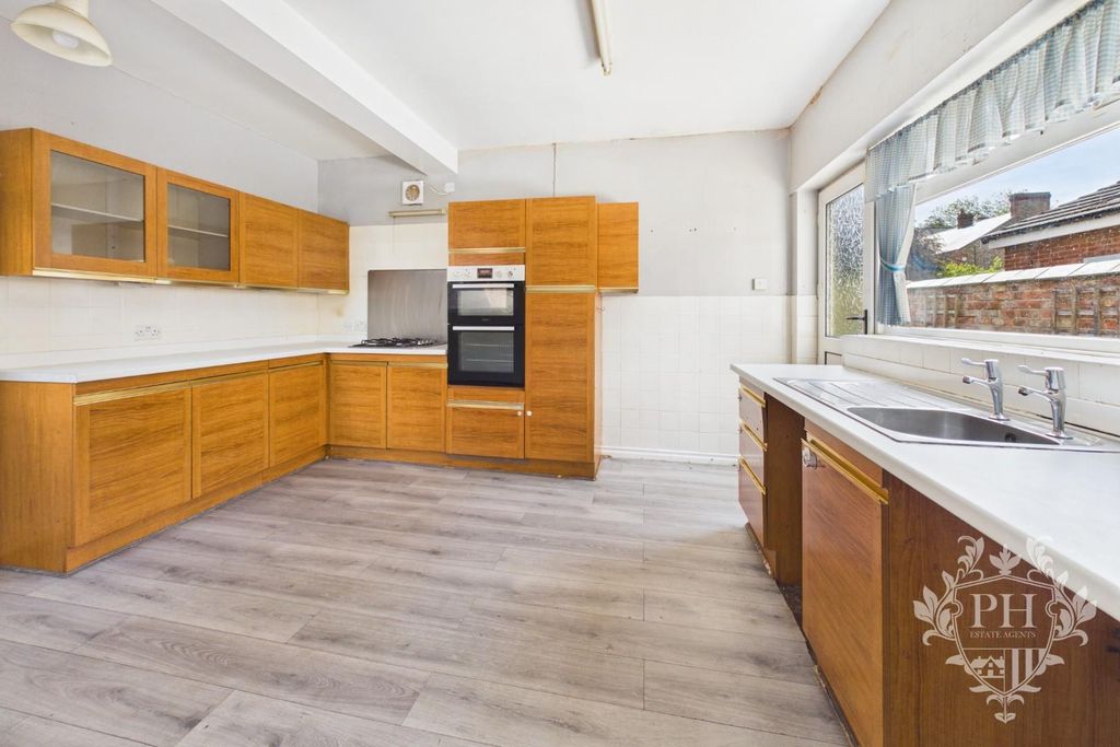 Property photo 3 of 15 E2F5c4A612c34E5F941069518182244c_100_Cam02002G0-Pr