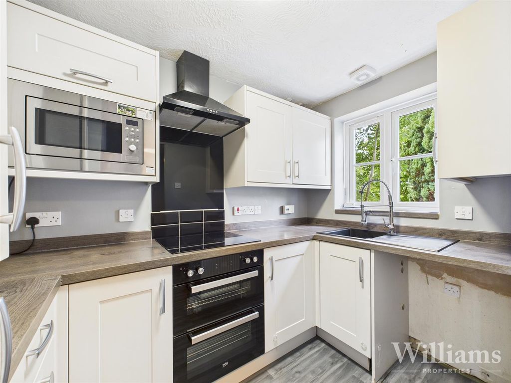 Property photo 2 of 15 Cam02861G0-Pr0444-Still004.Jpg