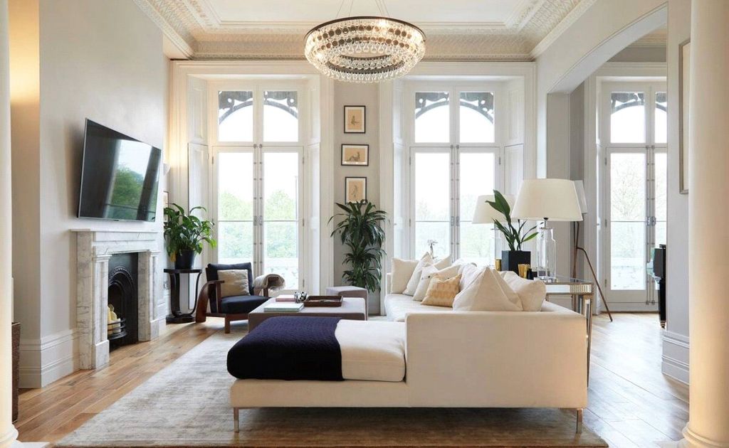 Property photo 1 of 20 Reception