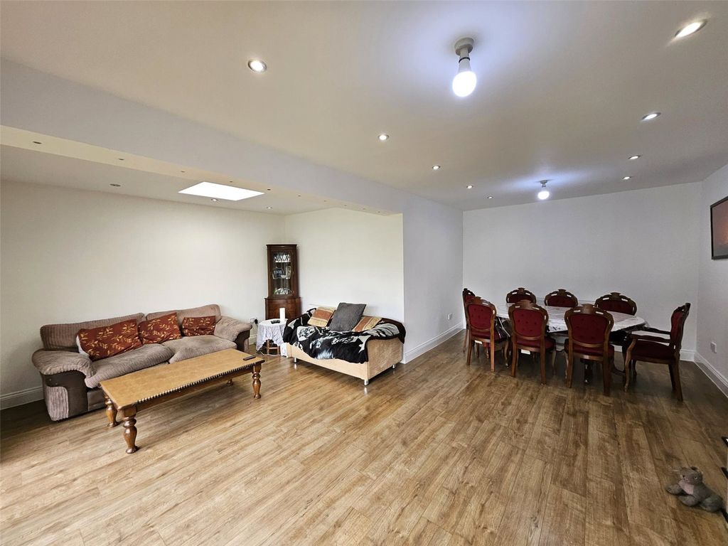 Property photo 3 of 11 Lounge Shot Two